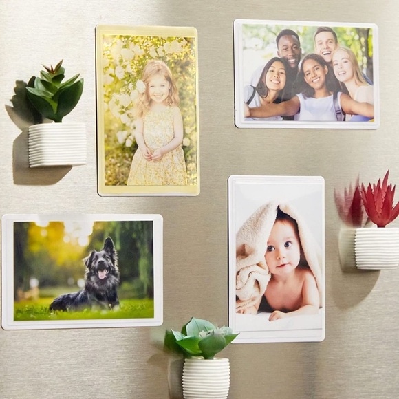 Freez A Frame Magnetic Photo Frame, Yellow - Picture 2 of 9